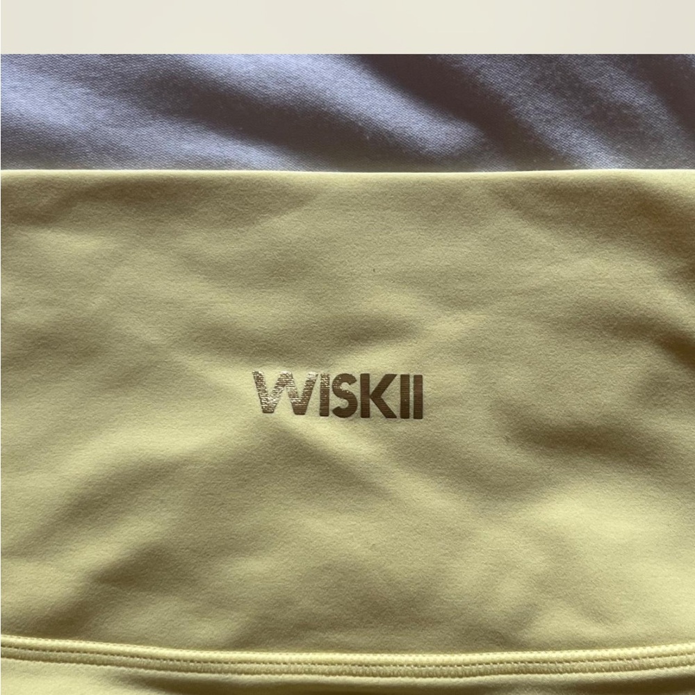 Women's bra and leggings like new. Only wash once.
